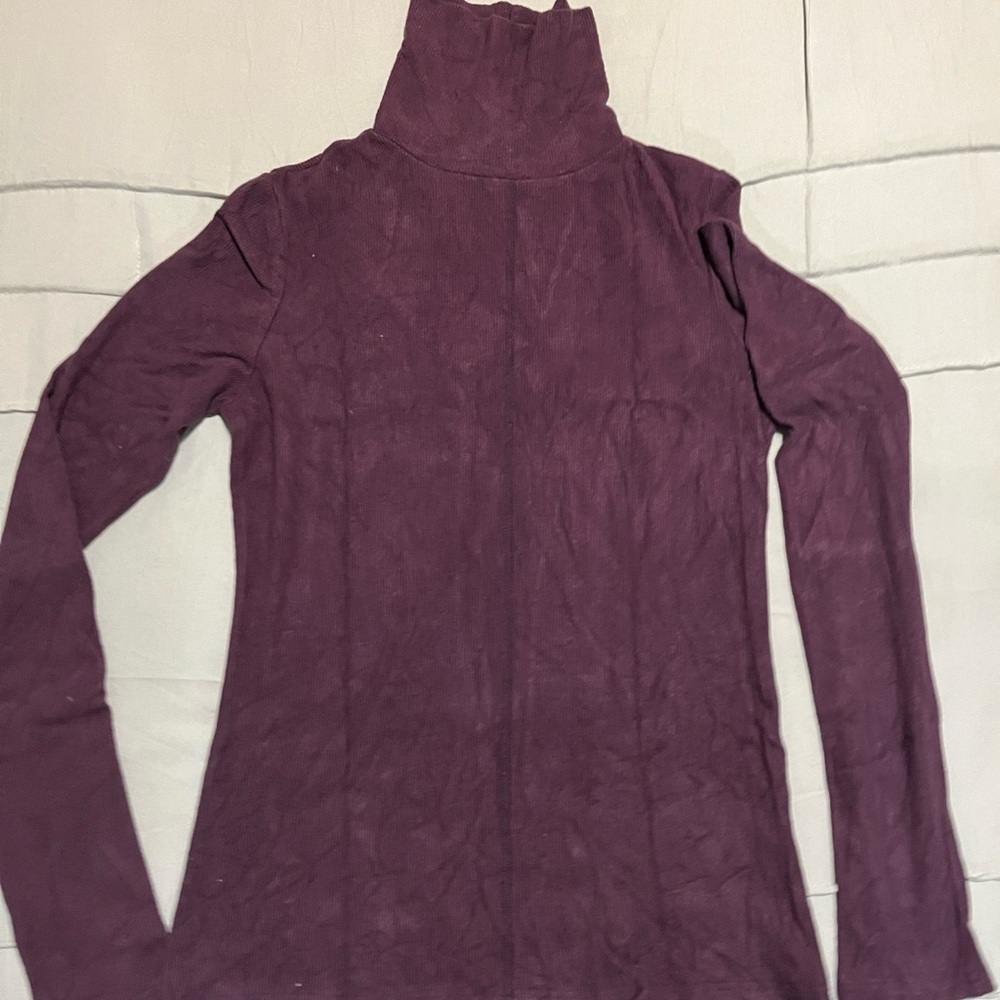 LA MIEL Plum Long Sleeve Turtleneck